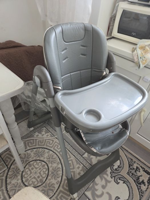 Продам стульчик для кормления