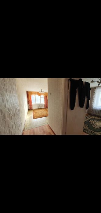 Продам 3 х комнатную квартиру! Теплые.,