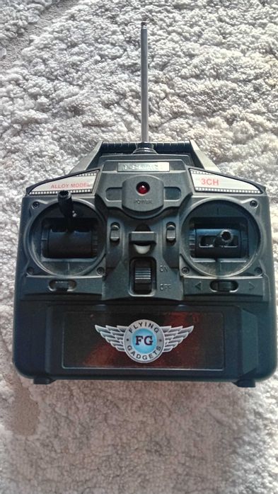 Vand elicopter cu telecomandă Silver Wing