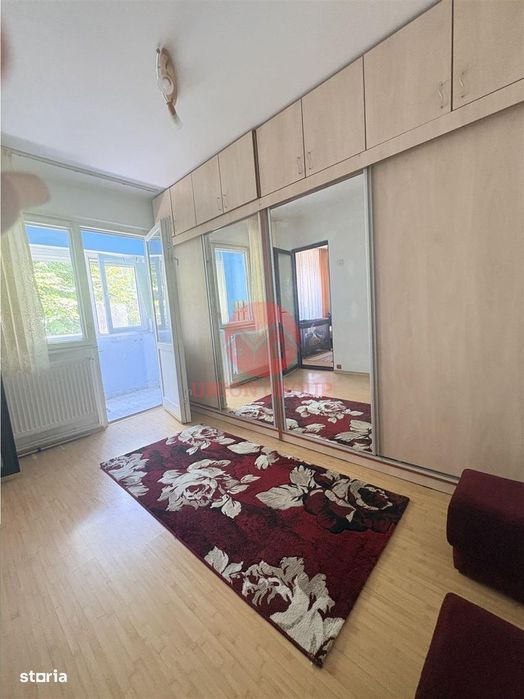 Apartament 3 camere semidecomandat Năvodari