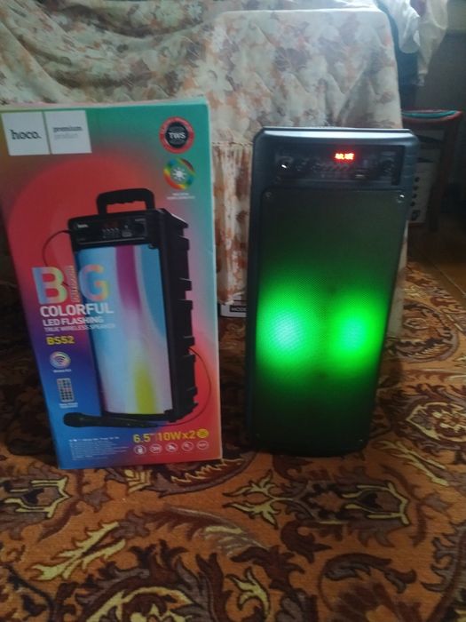 Продается блютуз колонка