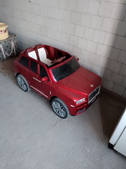 Продается электронная машина на пульте управления