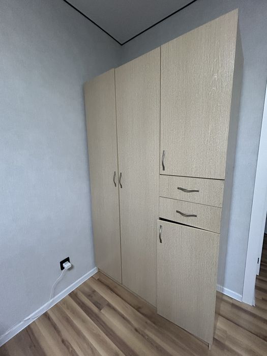 Шкаф Продаем НЕДОРОГО