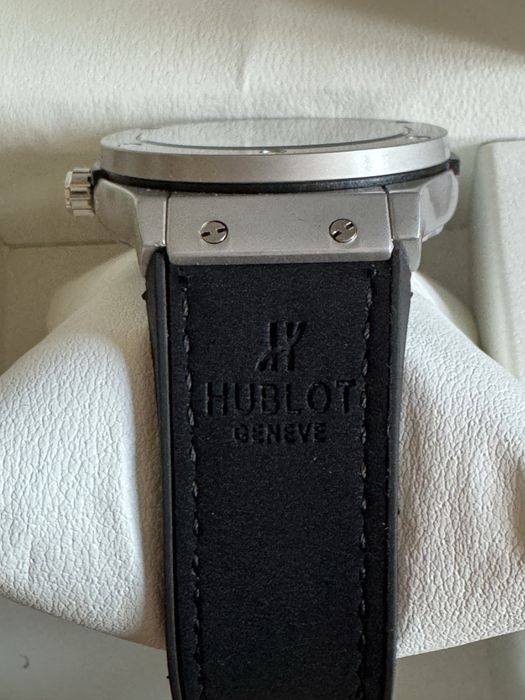 Нови Hublot  автоматични часовници