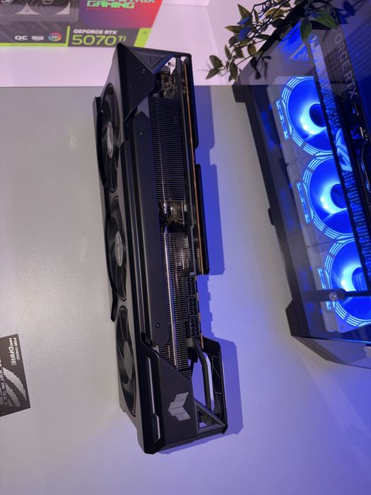 Placă video RX 7900XT Asus