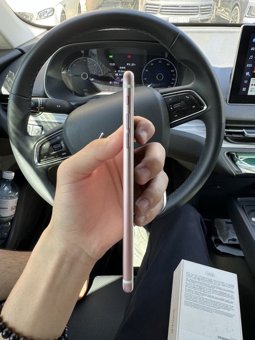Iphone 7 plus. 128гб