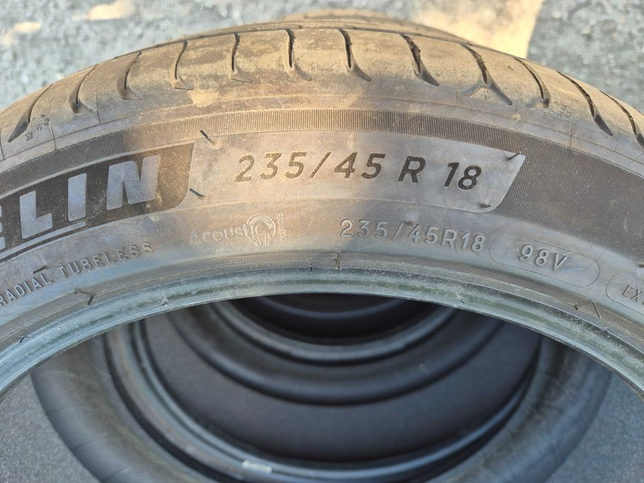 2 Anvelope de VARA - 235/45/18 98V XL - Michelin E-PRIMACY OE TESLA - CA NOI - DOT 2025 !