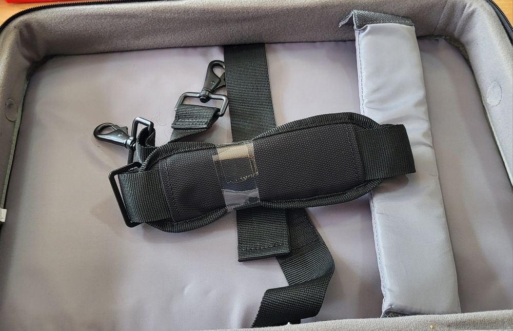 Geanta laptop qilive nouă