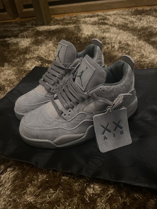 Jordan 4 kaws gri