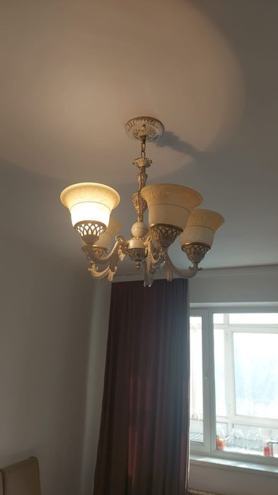 Люстра классическая