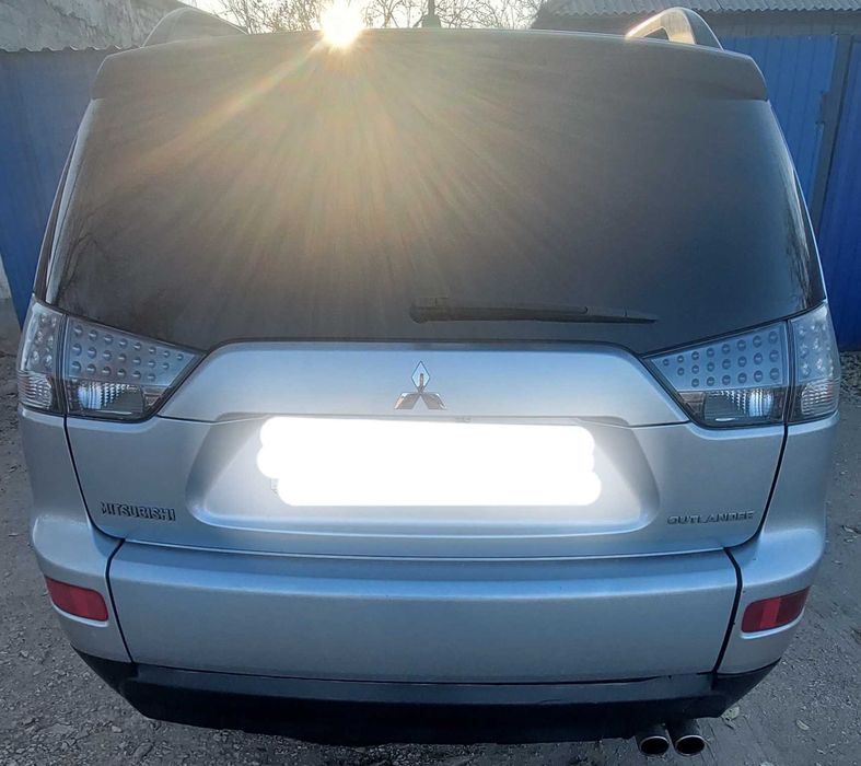 Продается Mitsubishi Outlender
