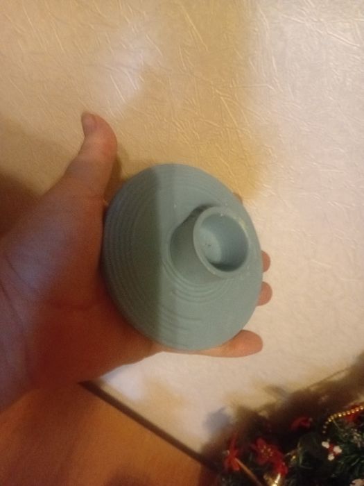 Подсвечники разные б/у