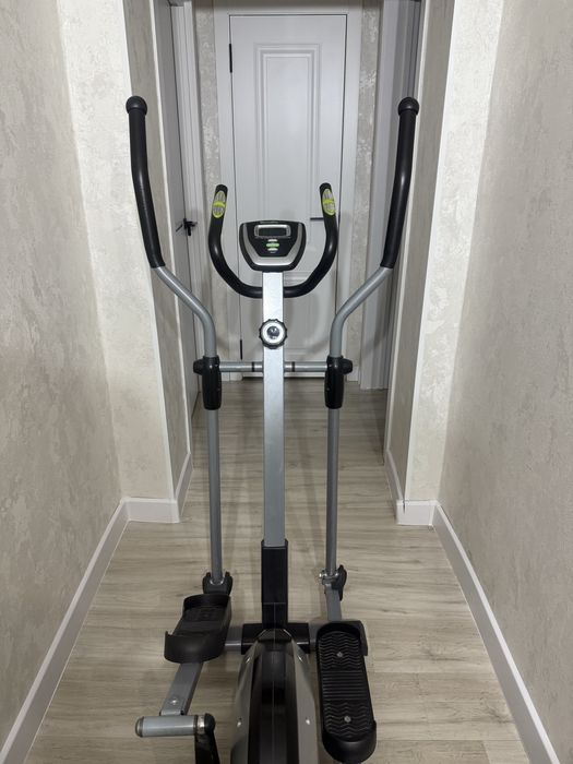 Вело-тренажер в отличном состоянии