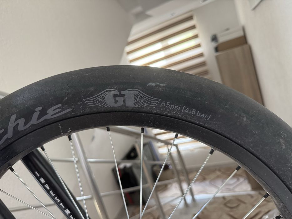 BMX уникаттт 24 цолови гуми перфектно състояние много малко използванн