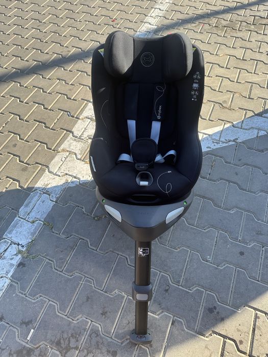 Scaun auto rotativ Cybex Sirona Gi i-Size Moon Black