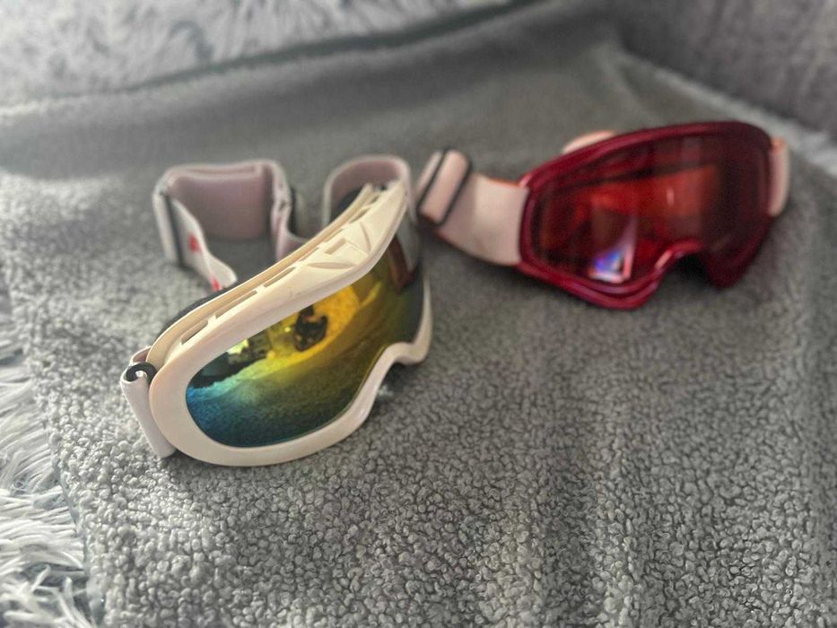 Clapari / Boots snowboard / Casca schi