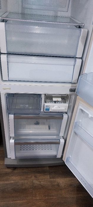 Продам Холодильник.