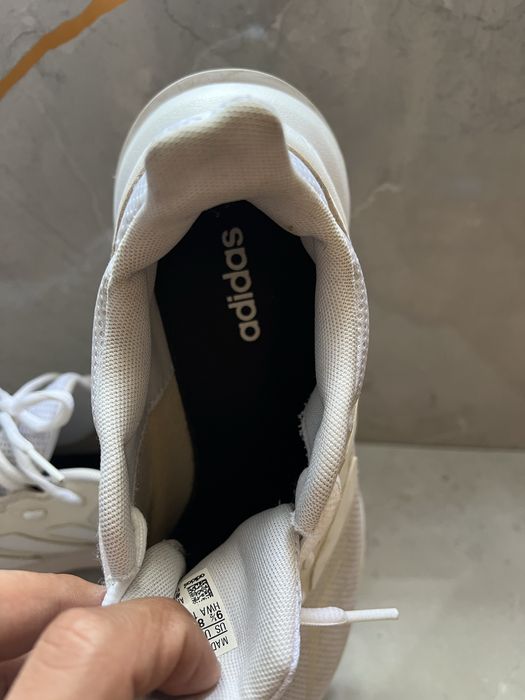 Кроссовка адидас оригинал