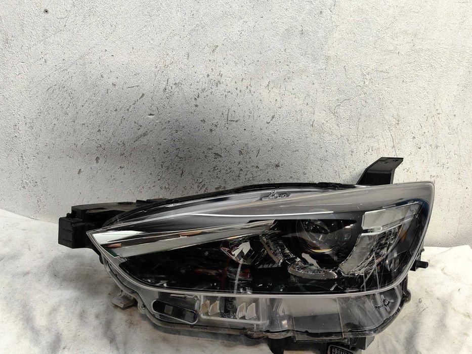 Оригинален фар Мазда  Mazda CX-3 Full Led