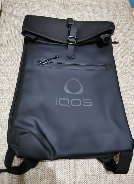 Ghiozdan din piele nou ,impermeabil