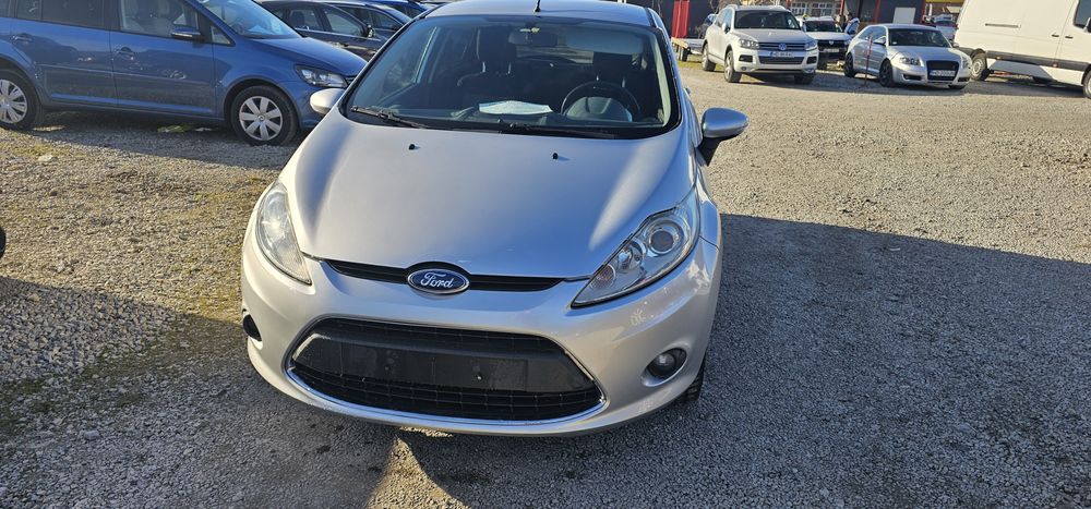 Vand Ford Fiesta 1.3 gpl/benzina