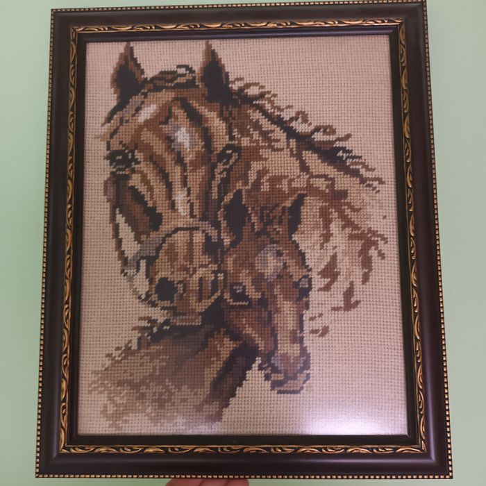 Подарък за Тодоров ден- гоблен коне