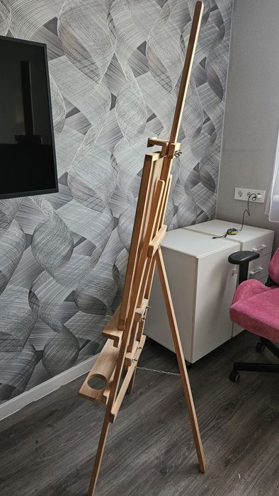 Продам большой мольберт