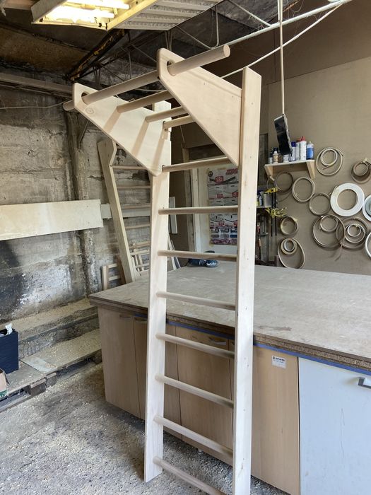 Шведски стени от шперплат и масив