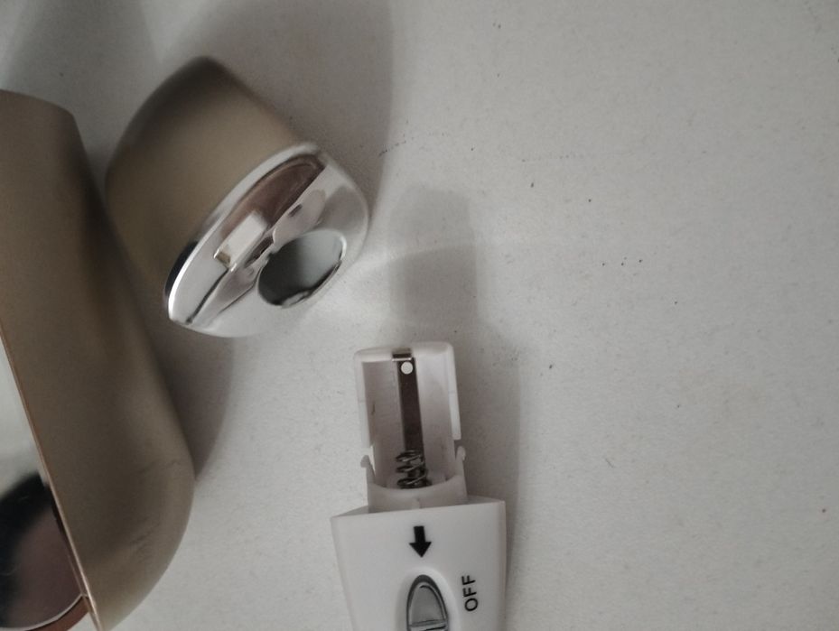 Пинцет для бровей