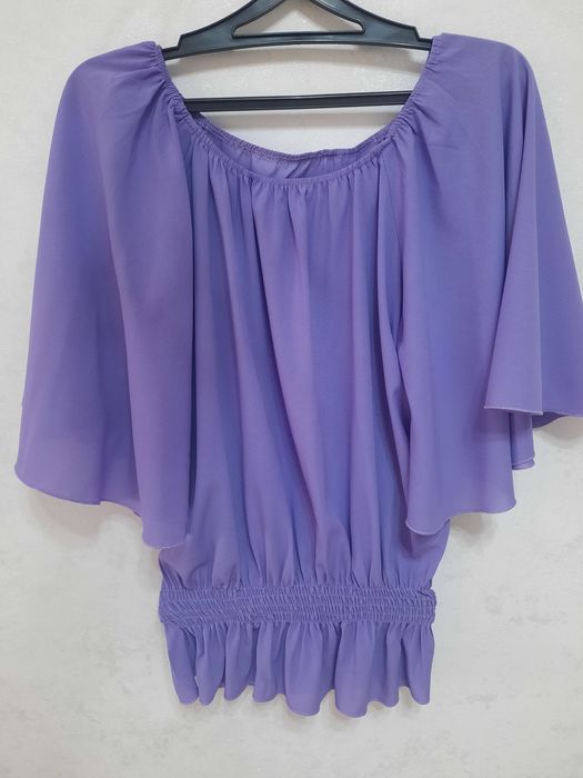 Продам новое платье.