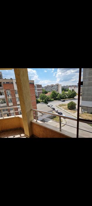 Дава се под наем Тристаен апартамент в Разград, Център - 95 кв.м за 348.84 € - Снимка #13
