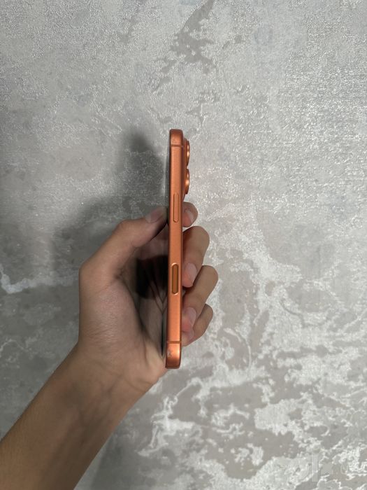 Iphone 17 pro orange