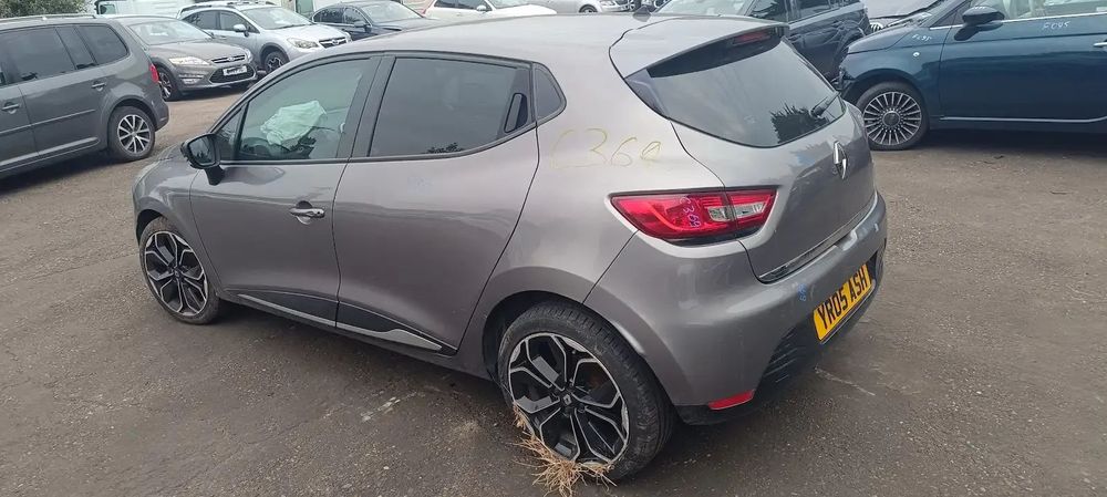 Dezmembrari / Dezmembrez Renault Clio 4 (B98) Hatchback 1.2 Benz D4F740 cutie viteze manuala cod culoare TEKNG