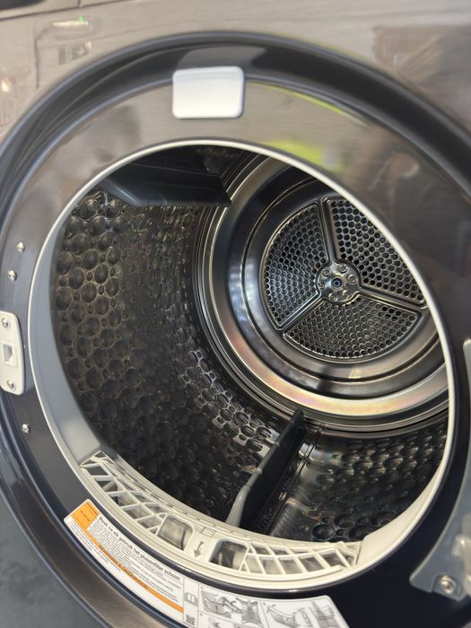 Uscător de rufe cu pompă de căldură 9kg LG RH90V9ZVEN