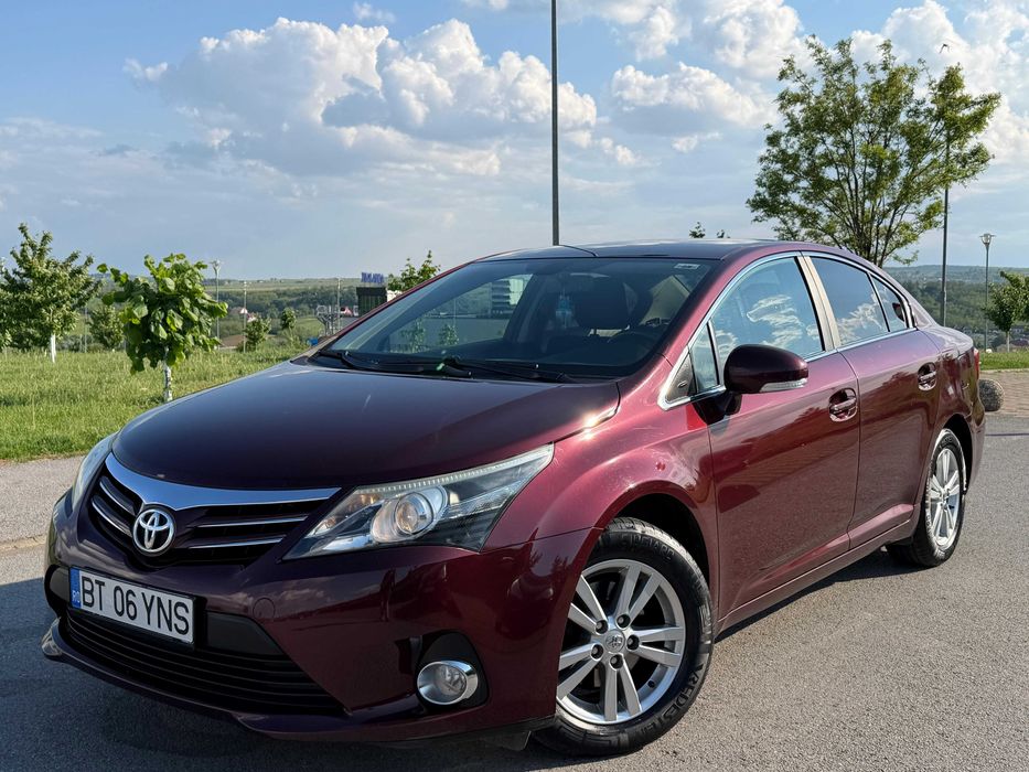 • Toyota Avensis 2012 Facelift T27 • 1.8 benzina• 147 cp •107xxx km •
