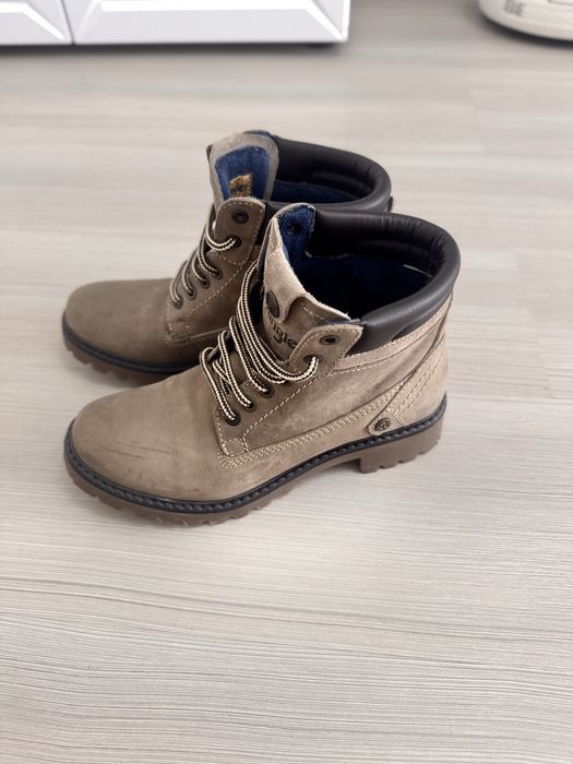 Ghete Wrangler marimea 37