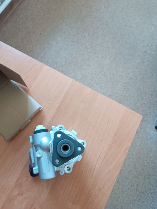 Насос Гура (гидроусилитель руля)