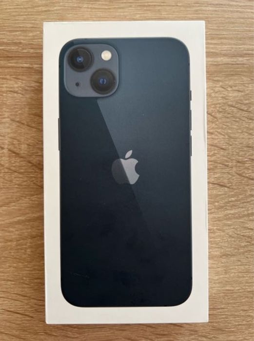 Айфон 13 256гб идеал