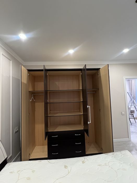 Спальный гарнитур