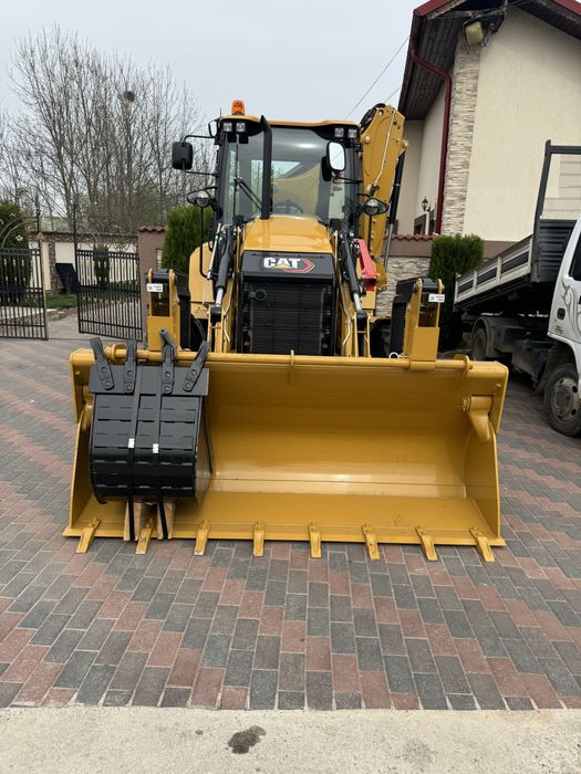 buldoexcavator - basculante 8x4 de inchiriat