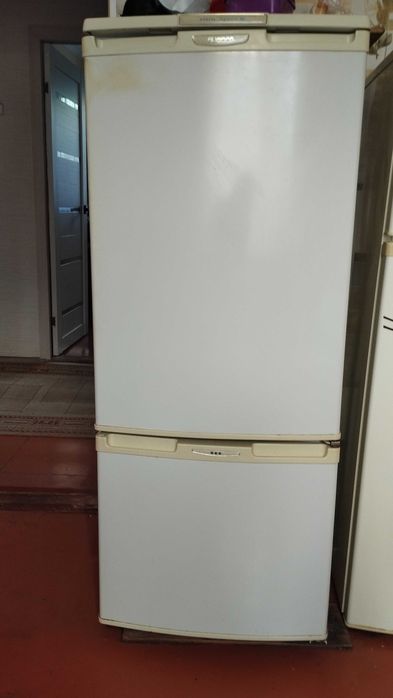 Продам холодильник б/у