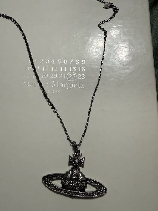 Lant Vivienne Westwood Dark Silver Orb Nou