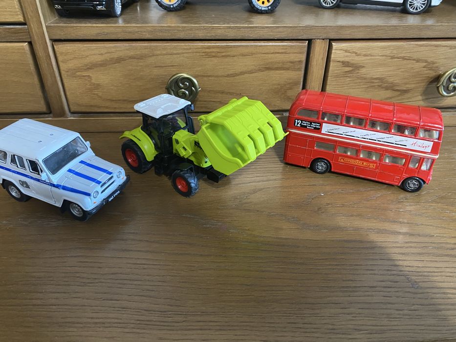 Детские машинки металлические