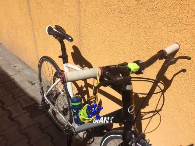 bicicleta treking GIANT Defy 4