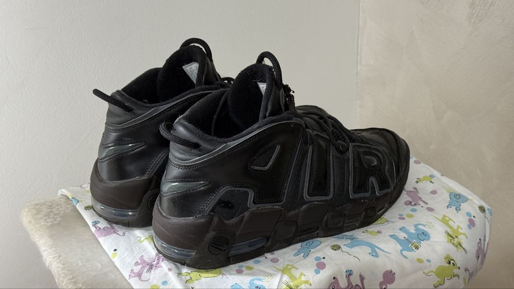 Nike Uptempo Black
