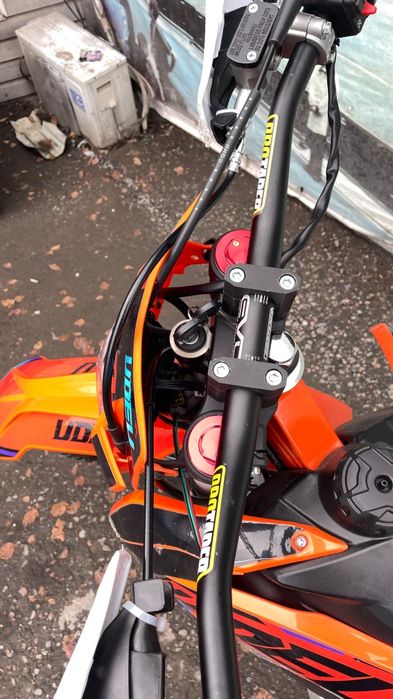 Мотоцикл эндуро 250/300