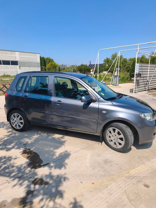 Mazda 2 регистрирана+всичко платено
