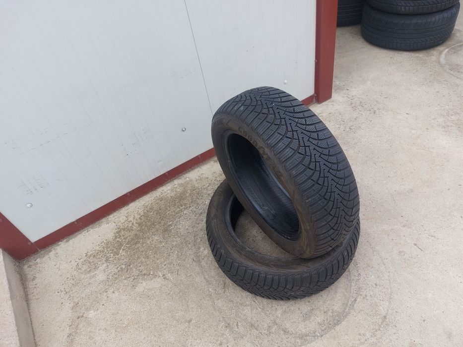 100 lei bucata! Doua anvelope M+S 195 55 16 Goodyear