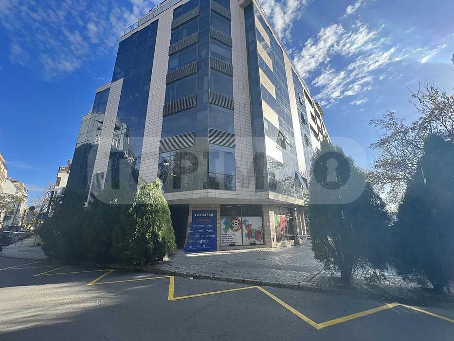 Продава се Офис в Варна, Операта - 47 кв.м за 3000 €/кв.м - Снимка #4