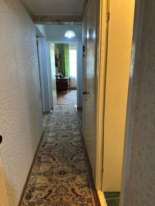 3-х комнатная квартира, 1 этаж, в центре города, 7-й мкр.